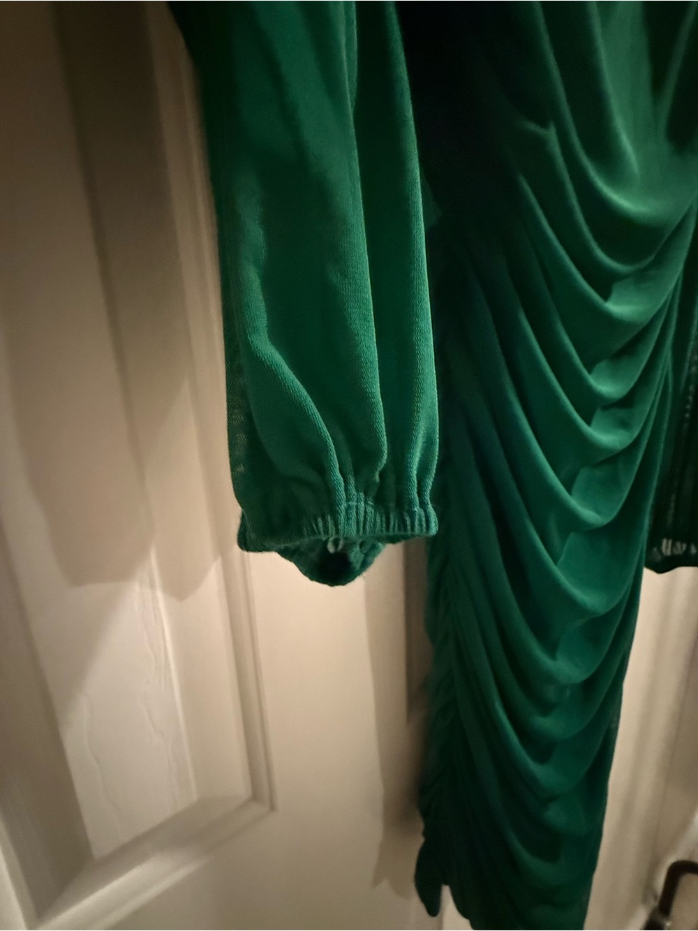 Elegant Green Ruched Long-Sheer Sleeved Dress - Picture 3 of 7